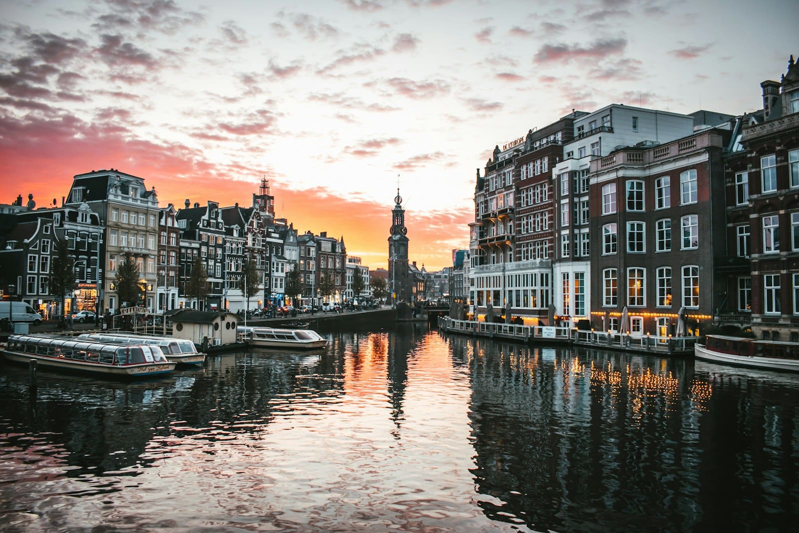 amsterdam-sunset-hero